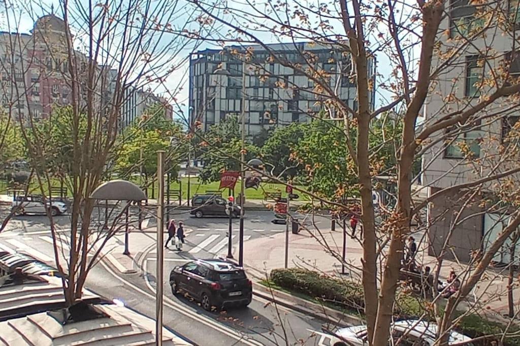 Apartamento Guggenheim Centrico Y Confortable بلباو المظهر الخارجي الصورة