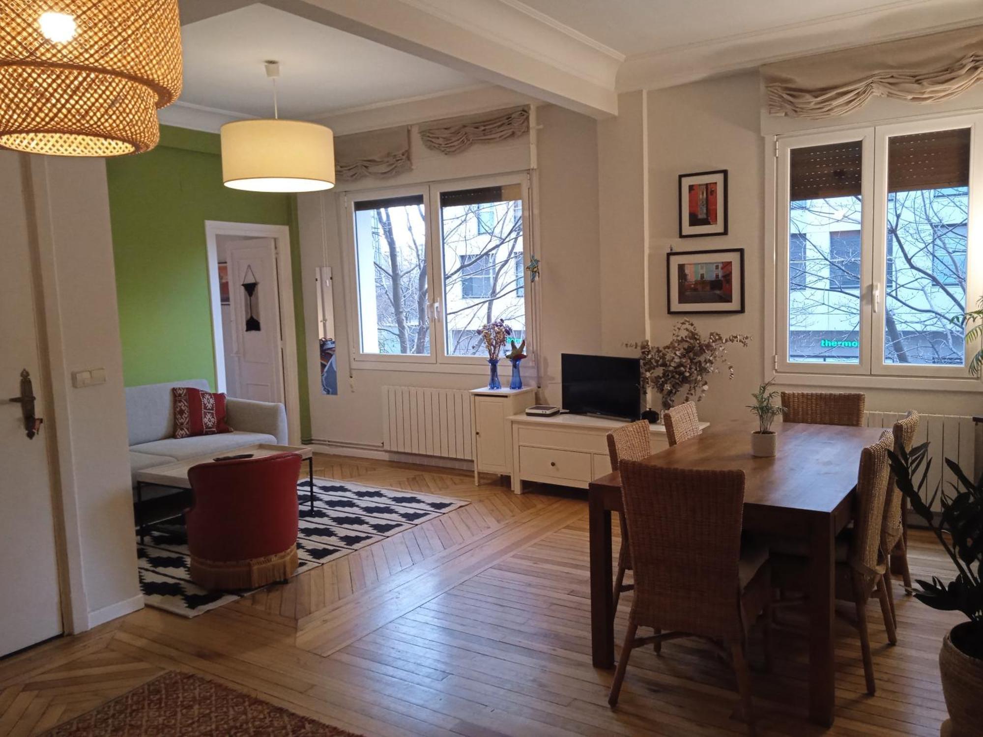 Apartamento Guggenheim Centrico Y Confortable بلباو المظهر الخارجي الصورة